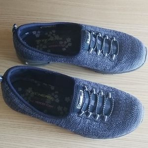 Sketchers air cooled memory foam sneakers